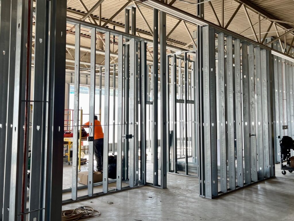 Front offices and lobby of new Caliber Collision in Struthers